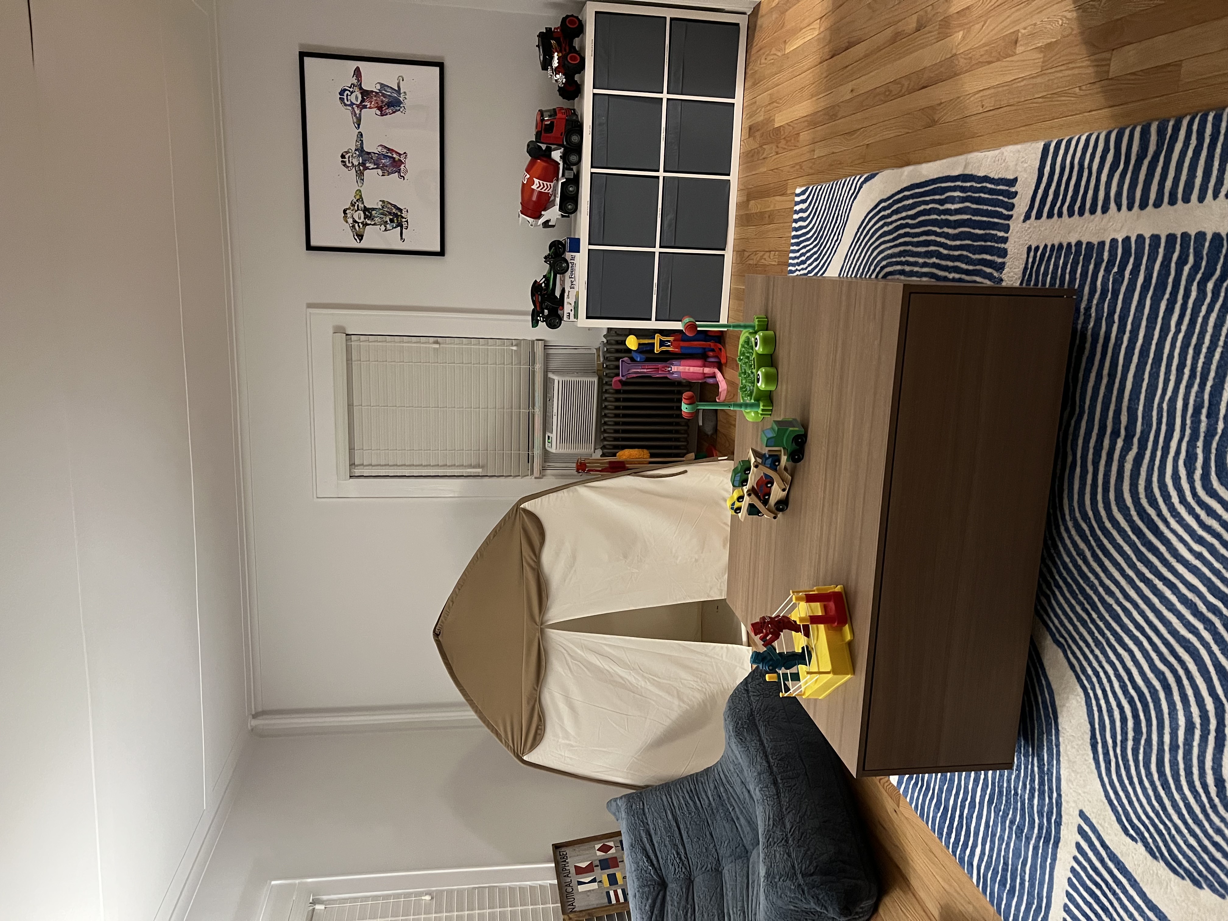 Organizing a space together, hands-on